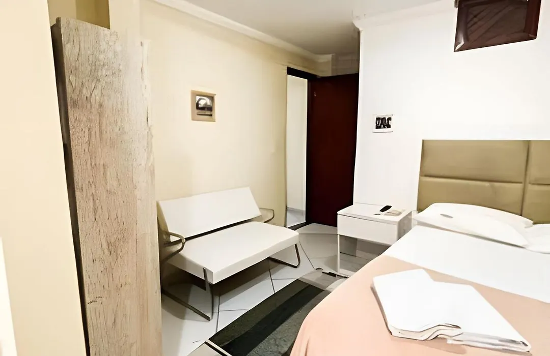 Apartamento térreo com AC-1