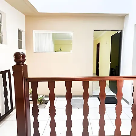Apartamento térreo com AC-2